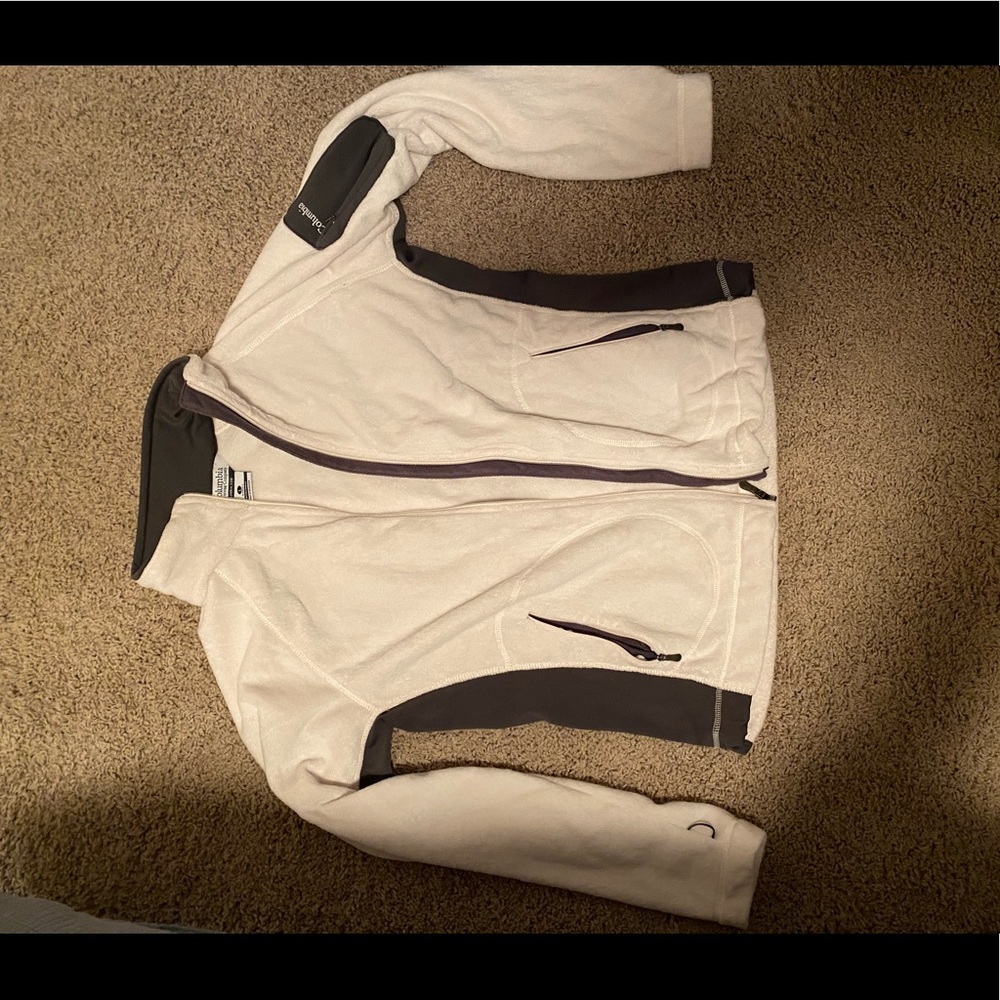 Cream & gray Columbia zip up fleece